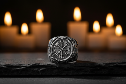 5. Vegvisir Ring - Warm Candlelight